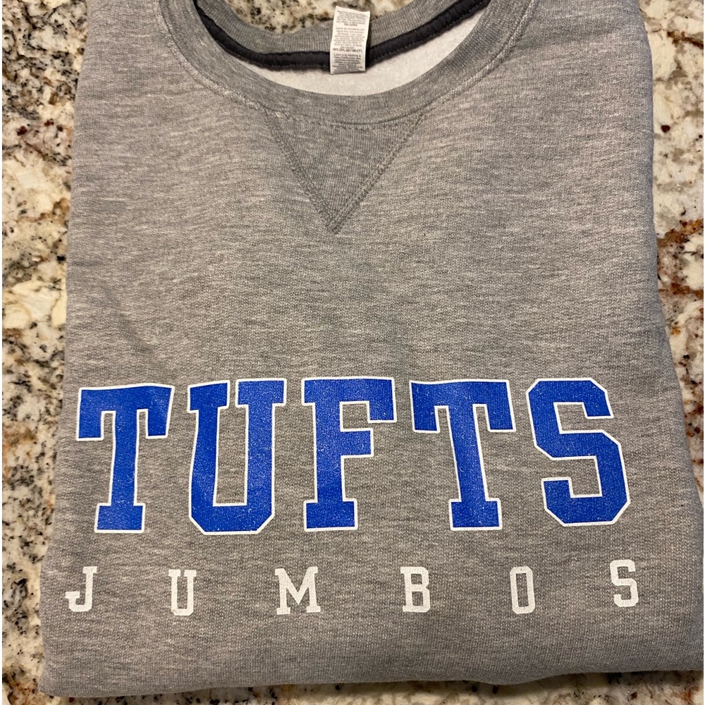 Tufts sweatshirt